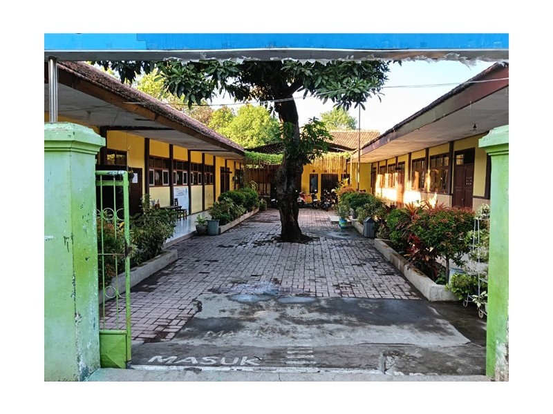 Halaman Sekolah